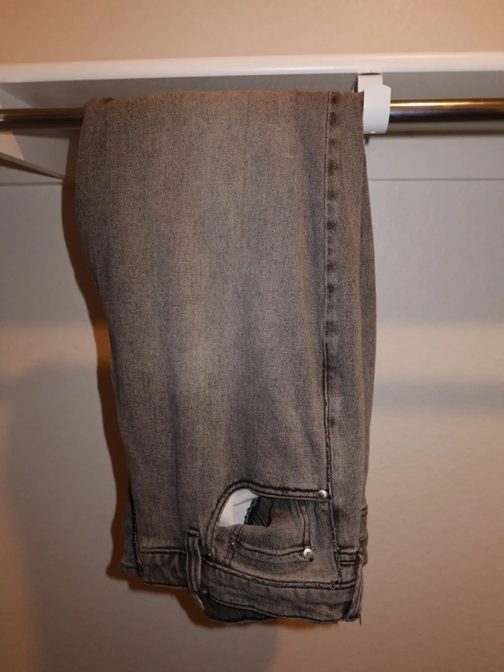 Hollister washed gray